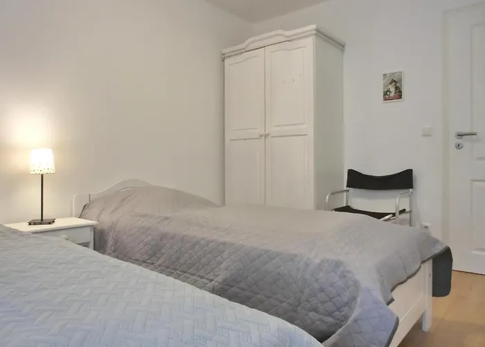 W14 0 S شقة غرال موريتز